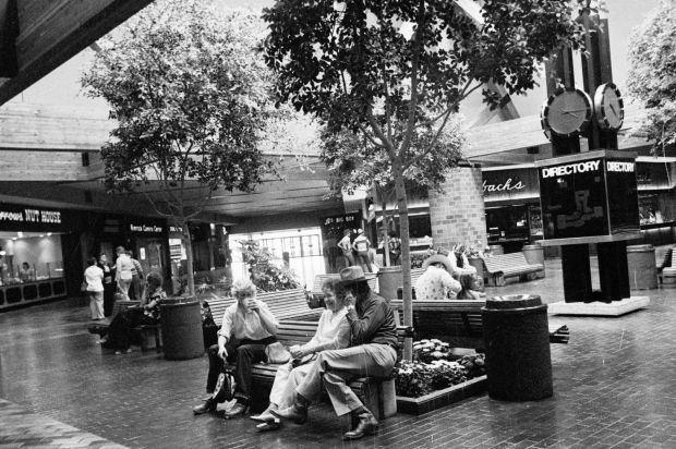 Rimrock Mall atrium, 1980